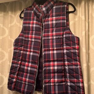 NWOT Tommy Hilfiger puffer vest - size large